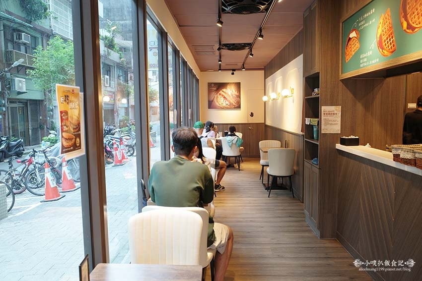 【中和美食】『小木屋鬆餅 中和南山店』平價、高CP值點心/銅 【中和美食】『小木屋鬆餅 中和南山店』平價、高CP值點心/銅