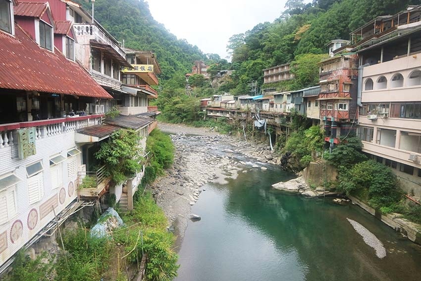 【2023烏來景點一日遊】烏來景點推薦/烏來老街美食/搭乘烏