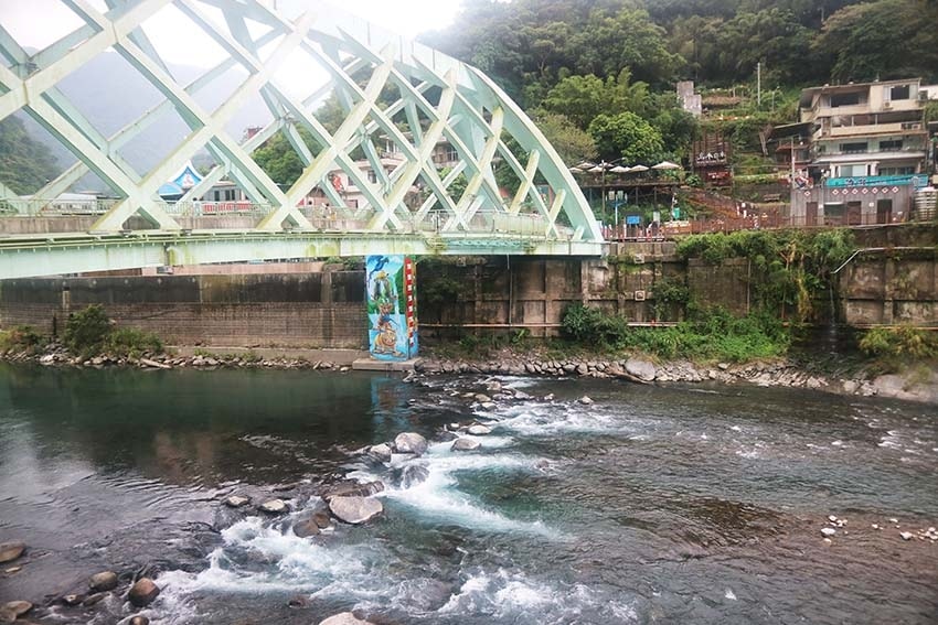 【2023烏來景點一日遊】烏來景點推薦/烏來老街美食/搭乘烏