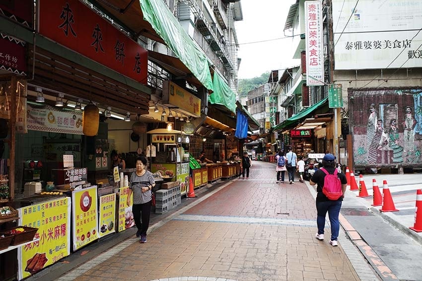 【2023烏來景點一日遊】烏來景點推薦/烏來老街美食/搭乘烏