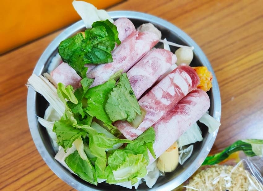 【永和美食】『8鍋永貞店』近永安市場站/平價、CP值超高/超 【永和美食】『8鍋永貞店』近永安市場站/平價、CP值超高/超