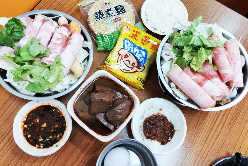 【永和美食】『8鍋永貞店』近永安市場站/平價、CP值超高/超 【永和美食】『8鍋永貞店』近永安市場站/平價、CP值超高/超