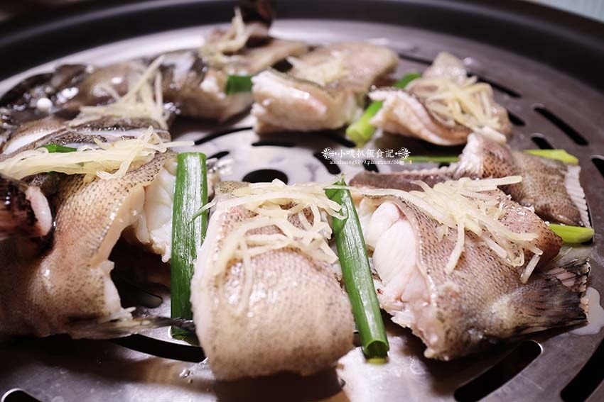 【新莊美食餐廳】『濤濤海鮮蒸氣鍋』近新莊副都心站/新鮮海陸大 【新莊美食餐廳】『濤濤海鮮蒸氣鍋』近新莊副都心站/新鮮海陸大