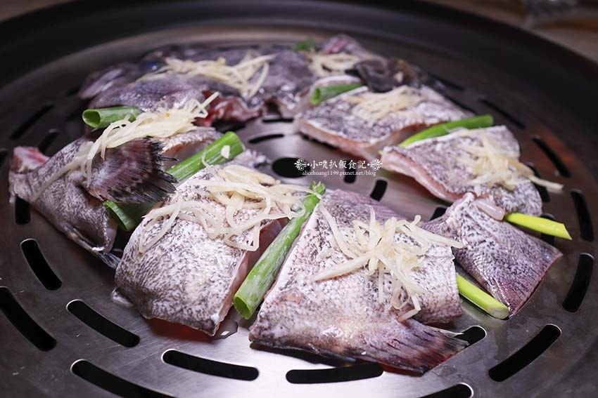 【新莊美食餐廳】『濤濤海鮮蒸氣鍋』近新莊副都心站/新鮮海陸大 【新莊美食餐廳】『濤濤海鮮蒸氣鍋』近新莊副都心站/新鮮海陸大