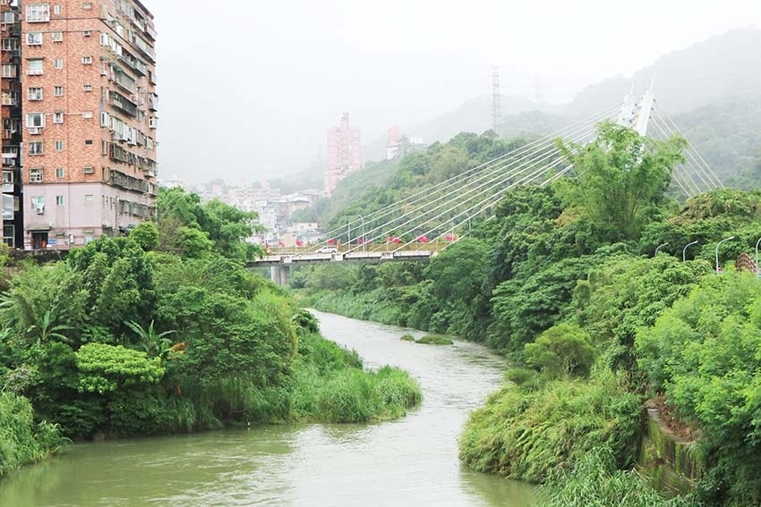 【深坑老街一日遊】深坑美食必吃推薦/碳烤臭豆腐、紅燒豆腐、豆 【深坑老街一日遊】深坑美食必吃推薦/碳烤臭豆腐、紅燒豆腐、豆