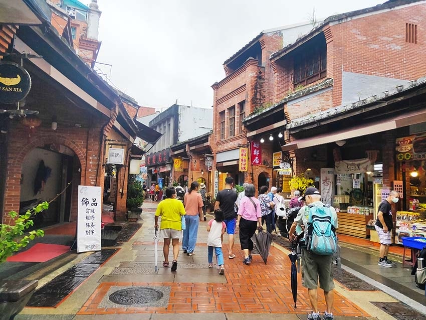 【深坑老街一日遊】深坑美食必吃推薦/碳烤臭豆腐、紅燒豆腐、豆 【深坑老街一日遊】深坑美食必吃推薦/碳烤臭豆腐、紅燒豆腐、豆