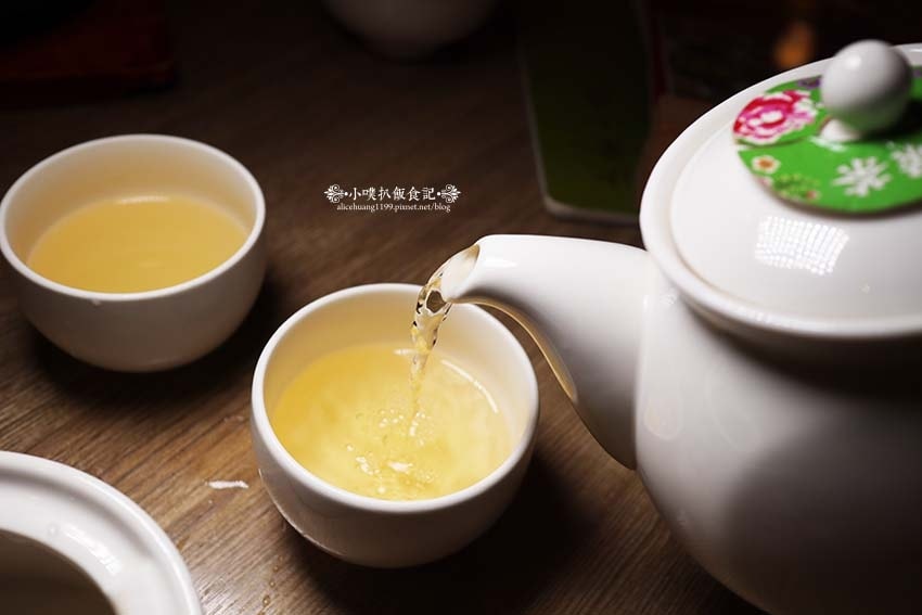 【台北聚會餐廳推薦】『欣葉小聚 環球中和店』台北米其林必比登 【台北聚會餐廳推薦】『欣葉小聚 環球中和店』台北米其林必比登