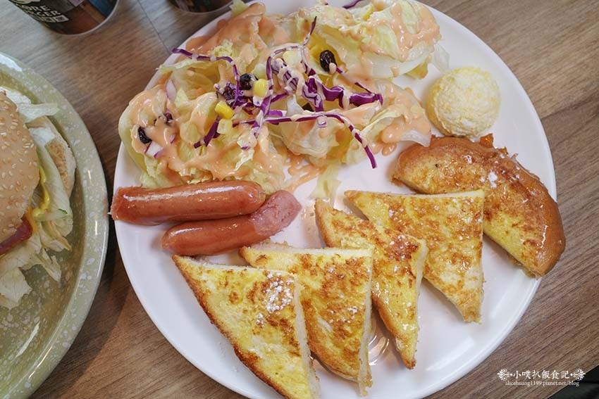 【永和早午餐】『墨爾漢堡More Burger 永和保平店』 【永和早午餐】『墨爾漢堡More Burger 永和保平店』