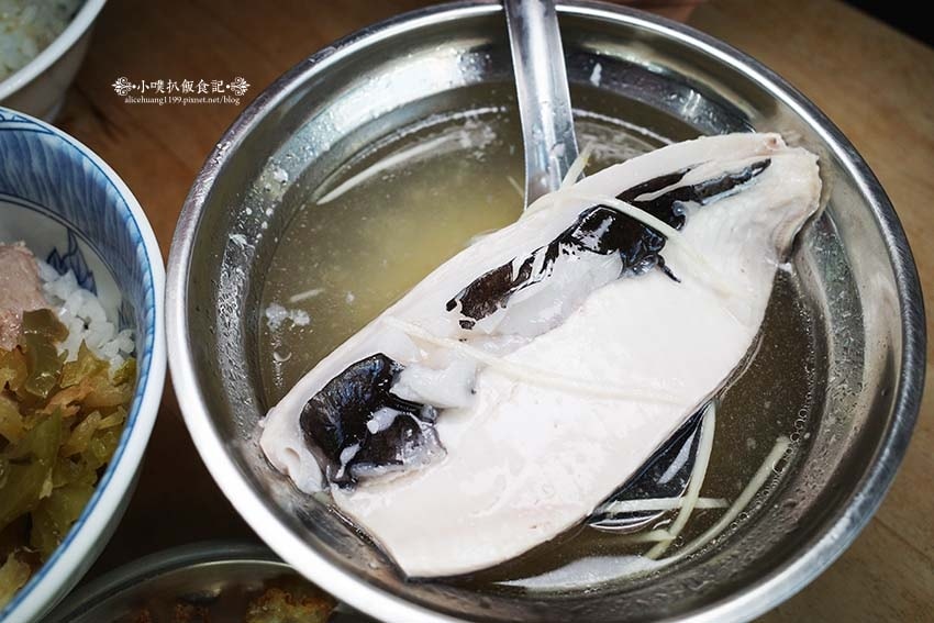 【嘉義美食】『劉里長火雞肉飯』在地必吃美食/觀光客排隊老店/ 【嘉義美食】『劉里長火雞肉飯』在地必吃美食/觀光客排隊老店/