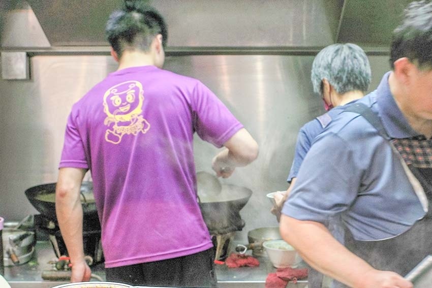 【台北美食】『合歡刀削麵館』近中正紀念堂站/南門市場必吃美食 【台北美食】『合歡刀削麵館』近中正紀念堂站/南門市場必吃美食