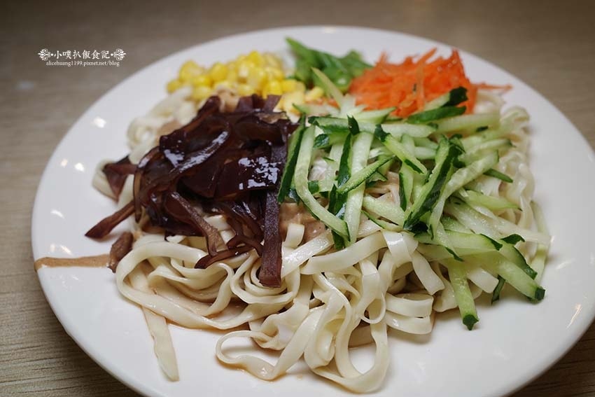 【嘉義美食】『諸羅山社涼麵店』嘉義的涼麵,就是要加美乃滋/嘉 【嘉義美食】『諸羅山社涼麵店』嘉義的涼麵,就是要加美乃滋/嘉