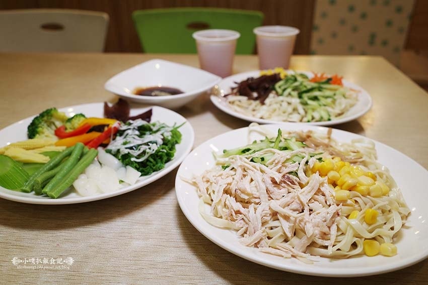 【嘉義美食】『諸羅山社涼麵店』嘉義的涼麵,就是要加美乃滋/嘉 【嘉義美食】『諸羅山社涼麵店』嘉義的涼麵,就是要加美乃滋/嘉