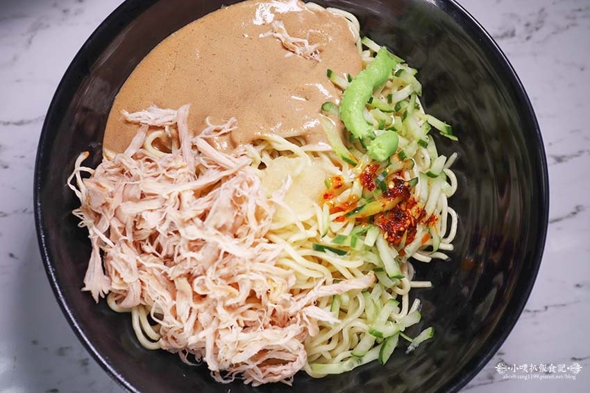 【新莊美食】『食在幸福-邱記 新莊民本店』新莊廣東粥、涼麵/ 【新莊美食】『食在幸福-邱記 新莊民本店』新莊廣東粥、涼麵/