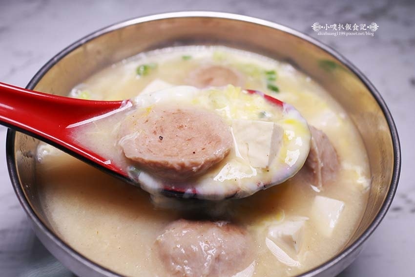 【新莊美食】『食在幸福-邱記 新莊民本店』新莊廣東粥、涼麵/ 【新莊美食】『食在幸福-邱記 新莊民本店』新莊廣東粥、涼麵/