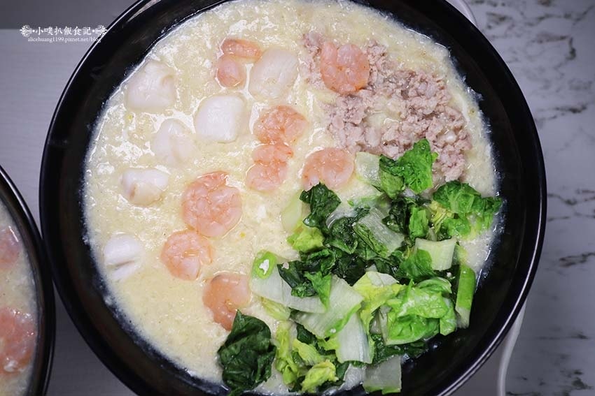 【新莊美食】『食在幸福-邱記 新莊民本店』新莊廣東粥、涼麵/ 【新莊美食】『食在幸福-邱記 新莊民本店』新莊廣東粥、涼麵/