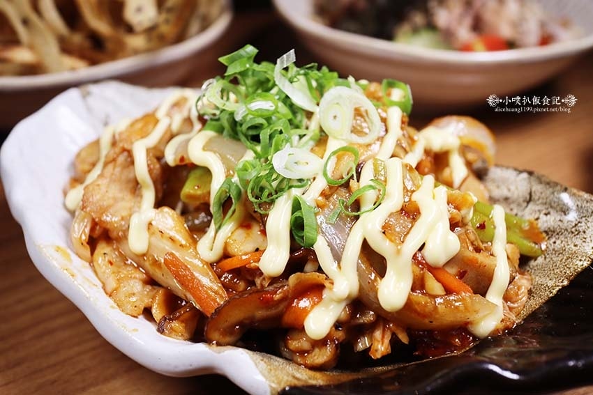 【桃園美食】『三石居酒屋』近桃園火車站、桃園大廟/彷彿一秒飛 【桃園美食】『三石居酒屋』近桃園火車站、桃園大廟/彷彿一秒飛