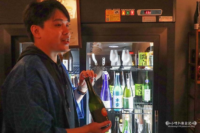 【桃園美食】『三石居酒屋』近桃園火車站、桃園大廟/彷彿一秒飛 【桃園美食】『三石居酒屋』近桃園火車站、桃園大廟/彷彿一秒飛