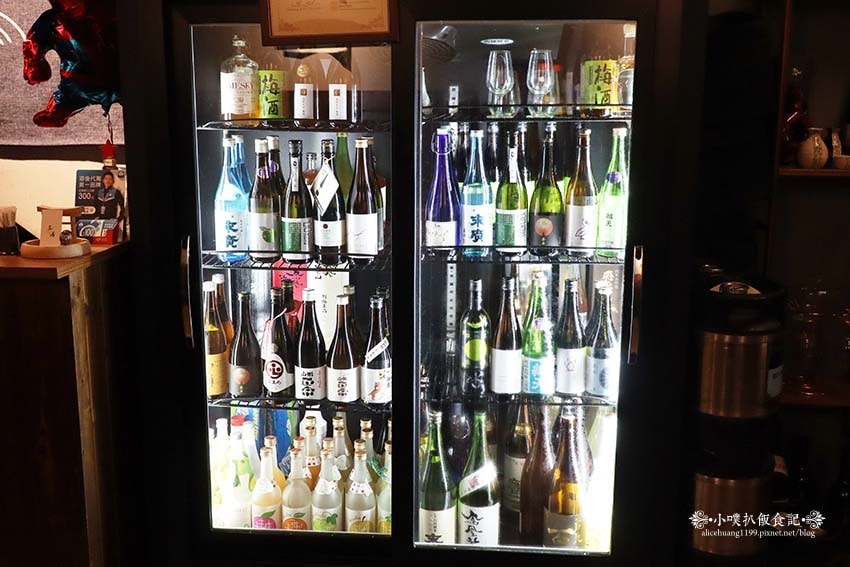 【桃園美食】『三石居酒屋』近桃園火車站、桃園大廟/彷彿一秒飛 【桃園美食】『三石居酒屋』近桃園火車站、桃園大廟/彷彿一秒飛