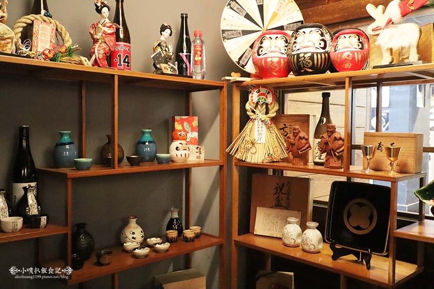 【桃園美食】『三石居酒屋』近桃園火車站、桃園大廟/彷彿一秒飛 【桃園美食】『三石居酒屋』近桃園火車站、桃園大廟/彷彿一秒飛