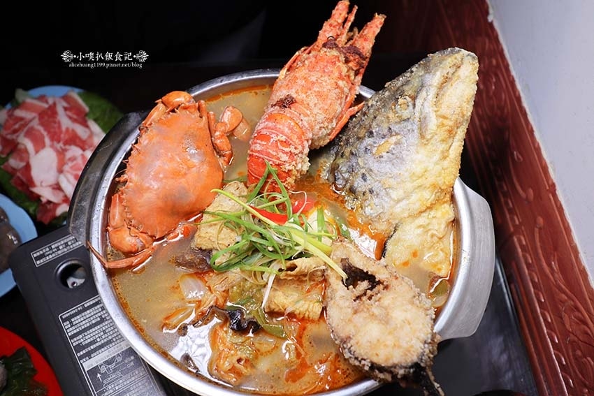 【中和興南夜市美食】『高記砂嗲魚』近南勢角站/中和地表超浮誇 【中和興南夜市美食】『高記砂嗲魚』近南勢角站/中和地表超浮誇