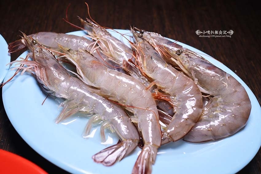 【中和興南夜市美食】『高記砂嗲魚』近南勢角站/中和地表超浮誇 【中和興南夜市美食】『高記砂嗲魚』近南勢角站/中和地表超浮誇