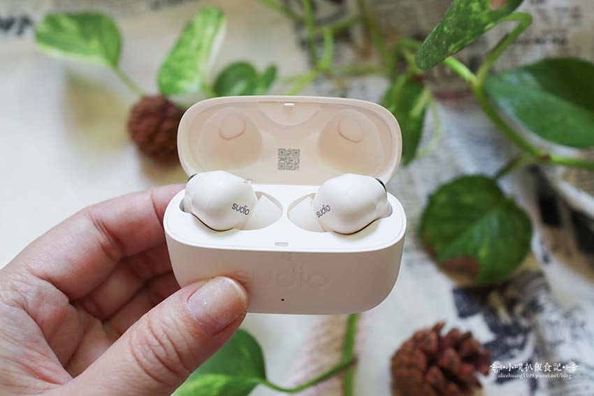【開箱】『旗艦版Sudio E3無線藍芽耳機』來自北歐的時尚 【開箱】『旗艦版Sudio E3無線藍芽耳機』來自北歐的時尚