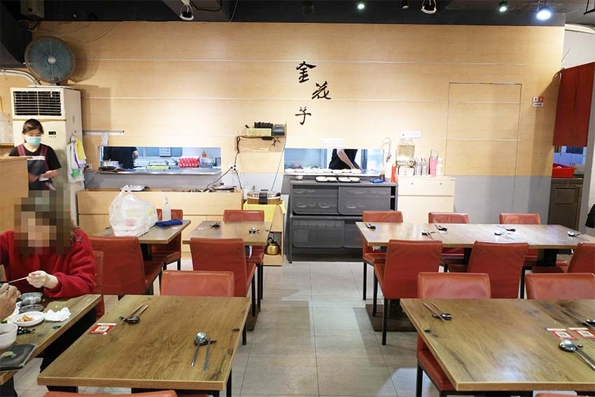【中和美食】『金花子韓式料理 永安市場店』近永安市場站/平價 【中和美食】『金花子韓式料理 永安市場店』近永安市場站/平價