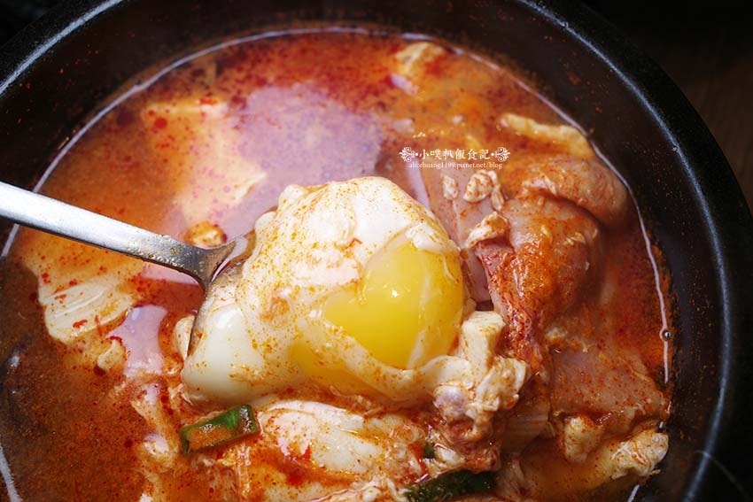 【中和美食】『金花子韓式料理 永安市場店』近永安市場站/平價 【中和美食】『金花子韓式料理 永安市場店』近永安市場站/平價