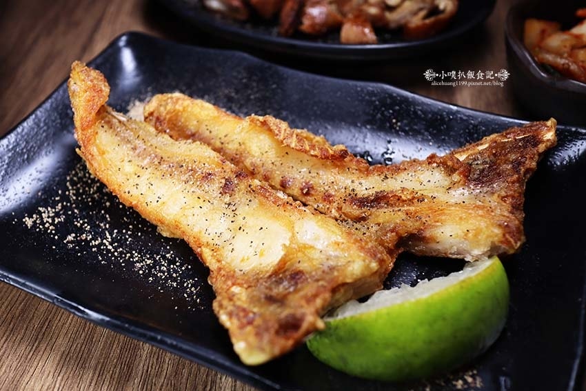 【三重美食】『柒息地串燒居酒屋三重自強店』近三重國小站/平價 【三重美食】『柒息地串燒居酒屋三重自強店』近三重國小站/平價