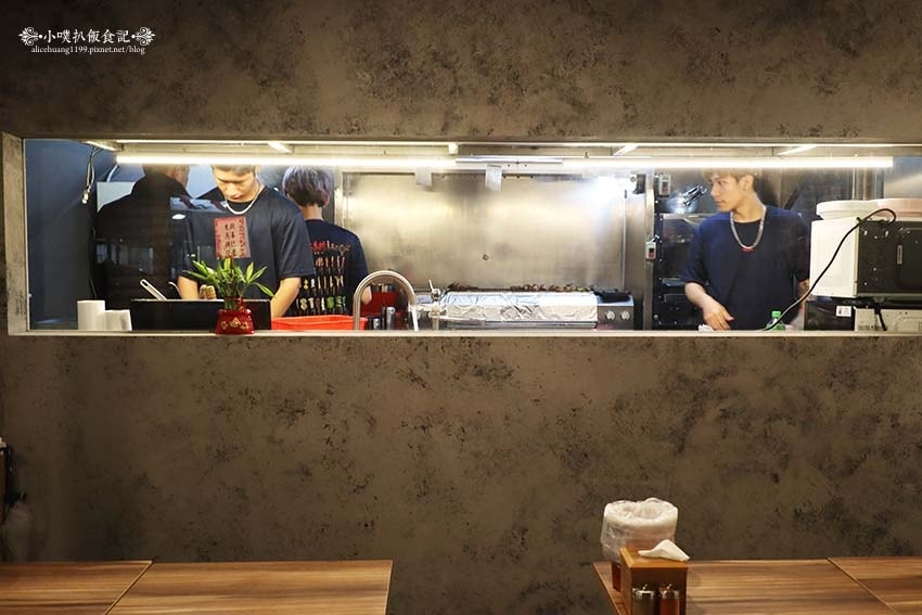 【三重美食】『柒息地串燒居酒屋三重自強店』近三重國小站/平價 【三重美食】『柒息地串燒居酒屋三重自強店』近三重國小站/平價