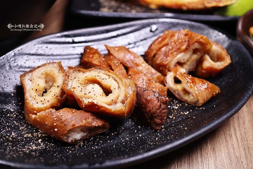 【三重美食】『柒息地串燒居酒屋三重自強店』近三重國小站/平價 【三重美食】『柒息地串燒居酒屋三重自強店』近三重國小站/平價