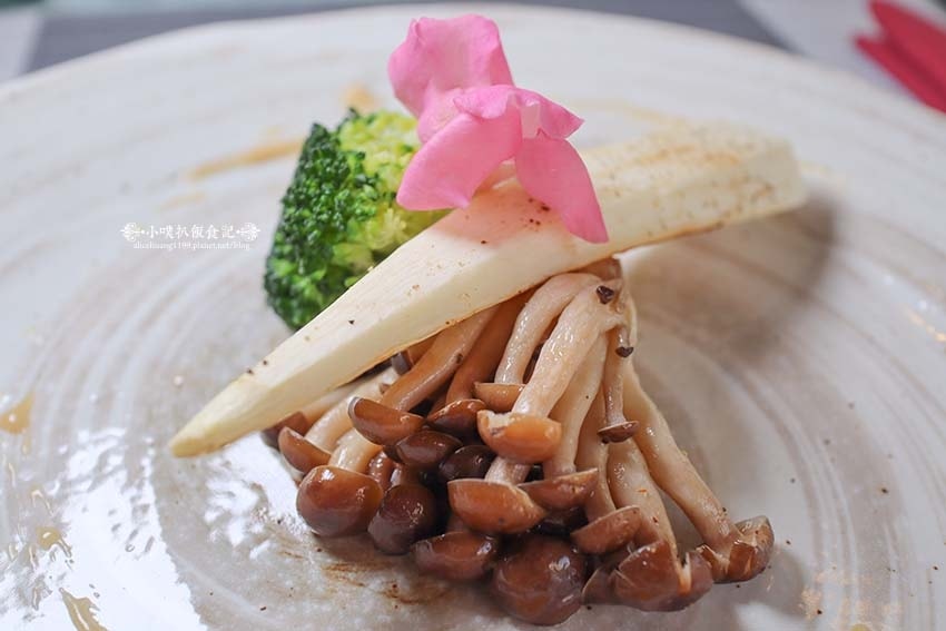 【台北美食】『江雁塘新時尚鐵板燒』近中山國小站/12週年經典 【台北美食】『江雁塘新時尚鐵板燒』近中山國小站/12週年經典