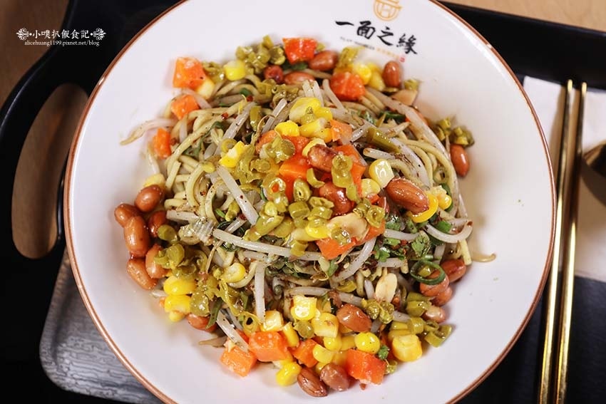 【蘆洲美食】『一面之緣 襄楚麵食館 蘆洲店』近三民高中站/呈 【蘆洲美食】『一面之緣 襄楚麵食館 蘆洲店』近三民高中站/呈