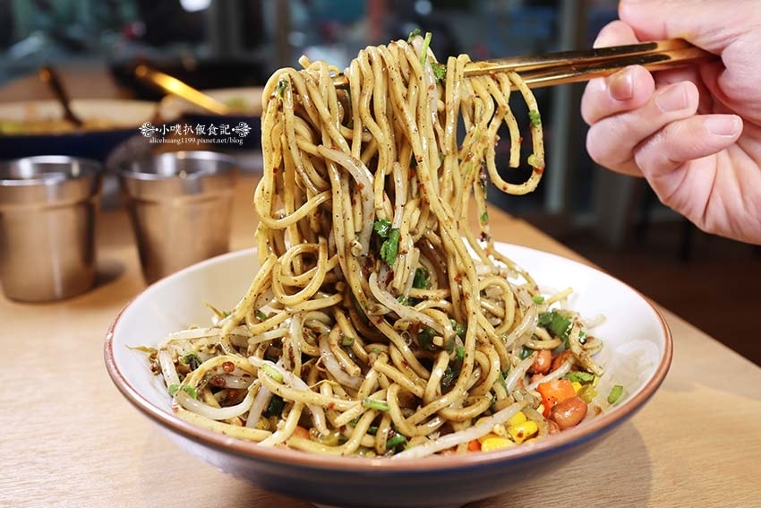 【蘆洲美食】『一面之緣 襄楚麵食館 蘆洲店』近三民高中站/呈 【蘆洲美食】『一面之緣 襄楚麵食館 蘆洲店』近三民高中站/呈