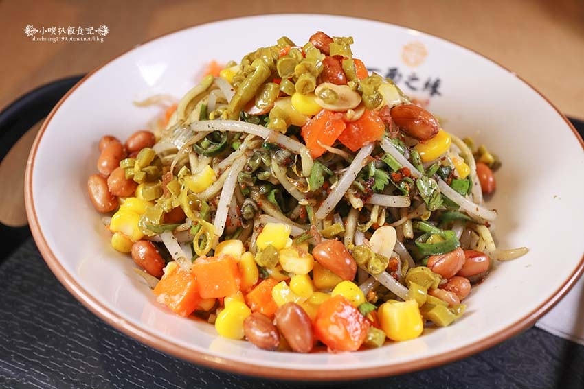 【蘆洲美食】『一面之緣 襄楚麵食館 蘆洲店』近三民高中站/呈 【蘆洲美食】『一面之緣 襄楚麵食館 蘆洲店』近三民高中站/呈