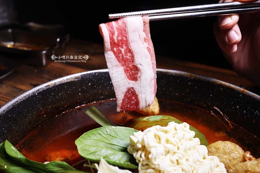 【西門吃到飽推薦】『甩鍋雞볶찜韓式炒雞吃到飽-西門店』近西門