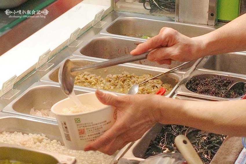 【台北士林豆花推薦】『九龍粉圓豆花(原九龍豆花蓮子專賣店)』 【台北士林豆花推薦】『九龍粉圓豆花(原九龍豆花蓮子專賣店)』