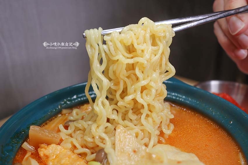 【汐止美食】『狸太苑經典鍋物』近汐止火車站/新開幕/平價韓式