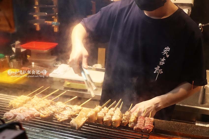 【板橋美食】『炭吉郎居酒屋』近板新站/板橋最夯高人氣居酒屋/ 【板橋美食】『炭吉郎居酒屋』近板新站/板橋最夯高人氣居酒屋/