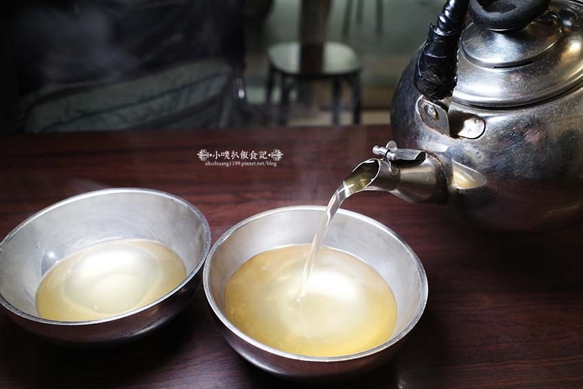 【永和美食】『嘉義鱔魚麵』近樂華夜市/永和永貞路美食/南部傳 【永和美食】『嘉義鱔魚麵』近樂華夜市/永和永貞路美食/南部傳