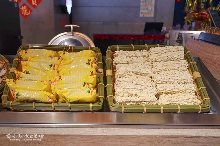 【西門美食】『阿豬嘻烤肉村 西門店』近西門站/銅盤烤肉+部隊 【西門美食】『阿豬嘻烤肉村 西門店』近西門站/銅盤烤肉+部隊