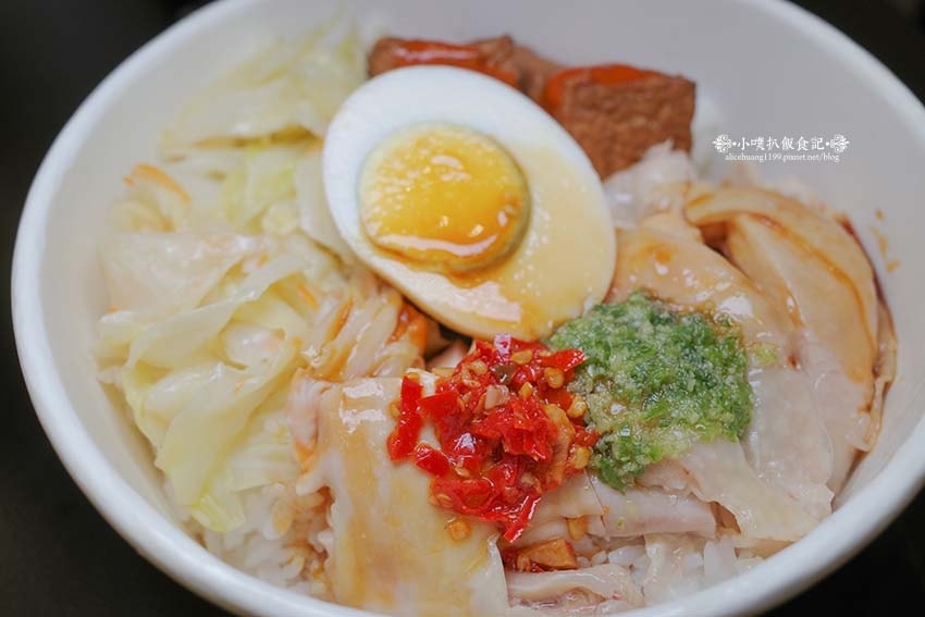 【永和美食】『上田雞肉』近永安市場站/外皮Q彈、肉質細嫩好吃 【永和美食】『上田雞肉』近永安市場站/外皮Q彈、肉質細嫩好吃