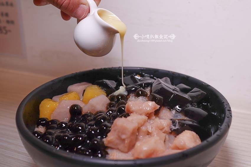 【三重甜品】『滿溢本舖 三重正義店』近台北橋站/傳承三代匠人 【三重甜品】『滿溢本舖 三重正義店』近台北橋站/傳承三代匠人