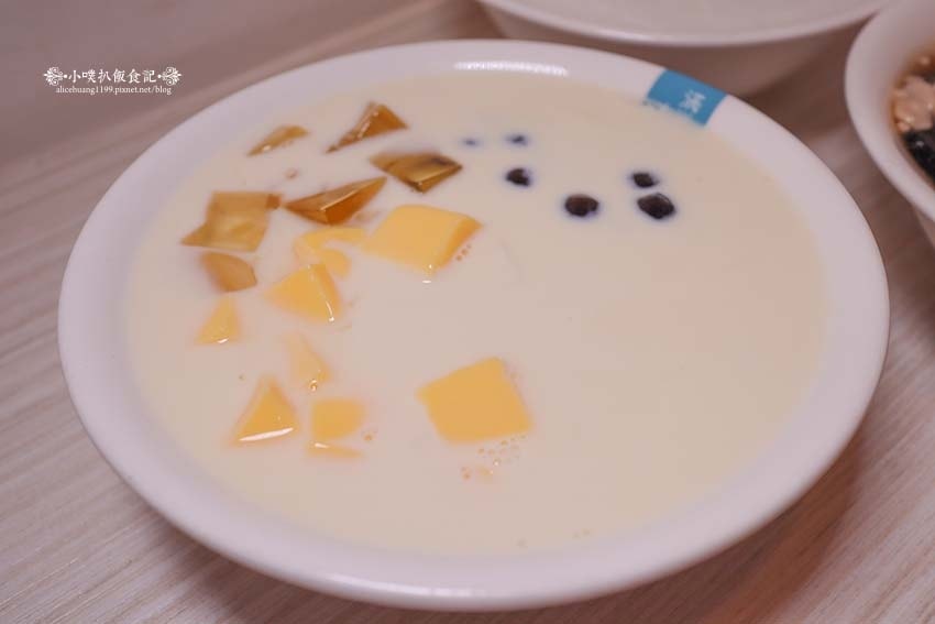 【三重甜品】『滿溢本舖 三重正義店』近台北橋站/傳承三代匠人 【三重甜品】『滿溢本舖 三重正義店』近台北橋站/傳承三代匠人