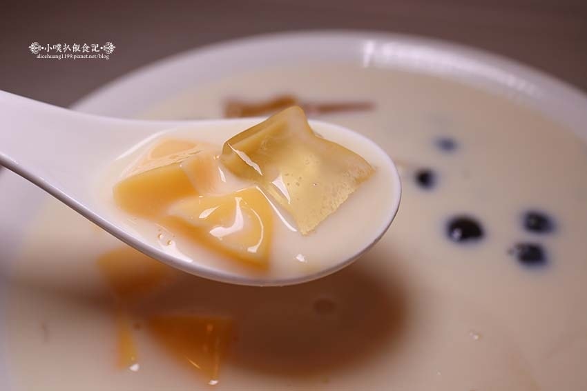 【三重甜品】『滿溢本舖 三重正義店』近台北橋站/傳承三代匠人 【三重甜品】『滿溢本舖 三重正義店』近台北橋站/傳承三代匠人