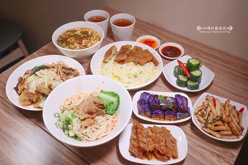 【永和美食】『小本經營』近頂溪站/地表最強平價鼎泰豐/平價、 【永和美食】『小本經營』近頂溪站/地表最強平價鼎泰豐/平價、