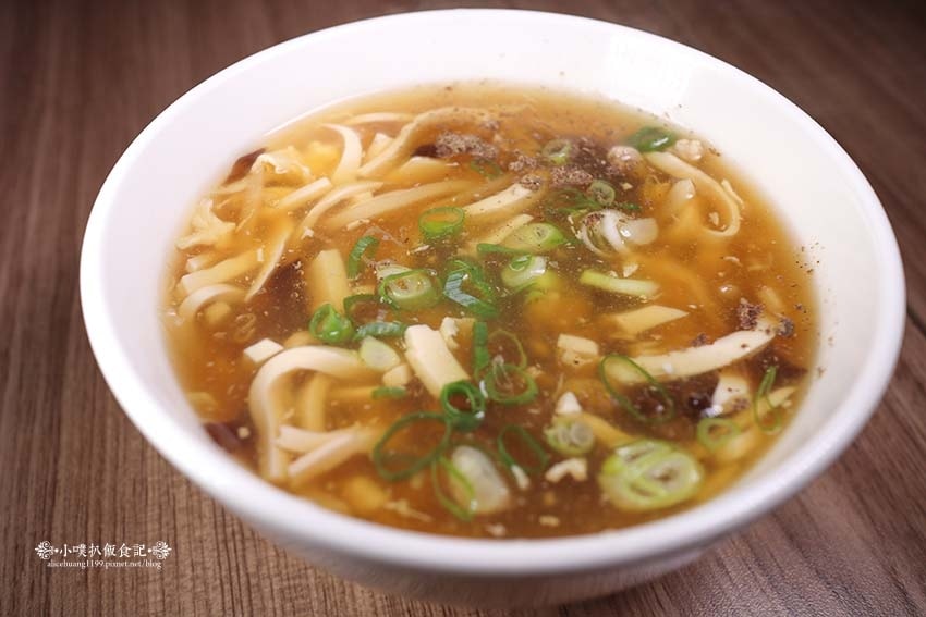 【永和美食】『小本經營』近頂溪站/地表最強平價鼎泰豐/平價、 【永和美食】『小本經營』近頂溪站/地表最強平價鼎泰豐/平價、