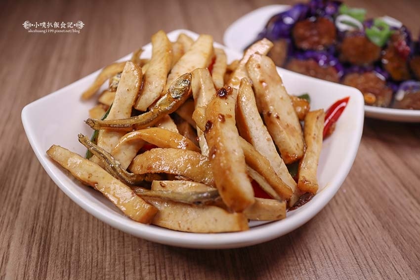 【永和美食】『小本經營』近頂溪站/地表最強平價鼎泰豐/平價、 【永和美食】『小本經營』近頂溪站/地表最強平價鼎泰豐/平價、