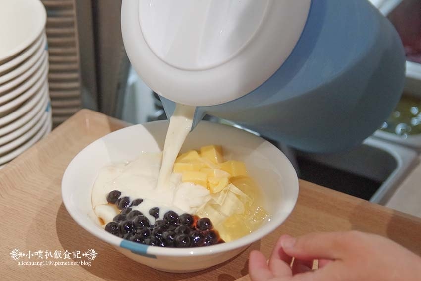 【三重甜品】『滿溢本舖 三重正義店』近台北橋站/傳承三代匠人 【三重甜品】『滿溢本舖 三重正義店』近台北橋站/傳承三代匠人