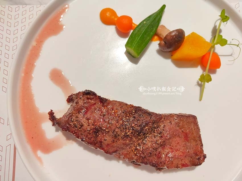 【中和美食】『西堤牛排 中和板南店』近中原站/八道精緻西式套 【中和美食】『西堤牛排 中和板南店』近中原站/八道精緻西式套